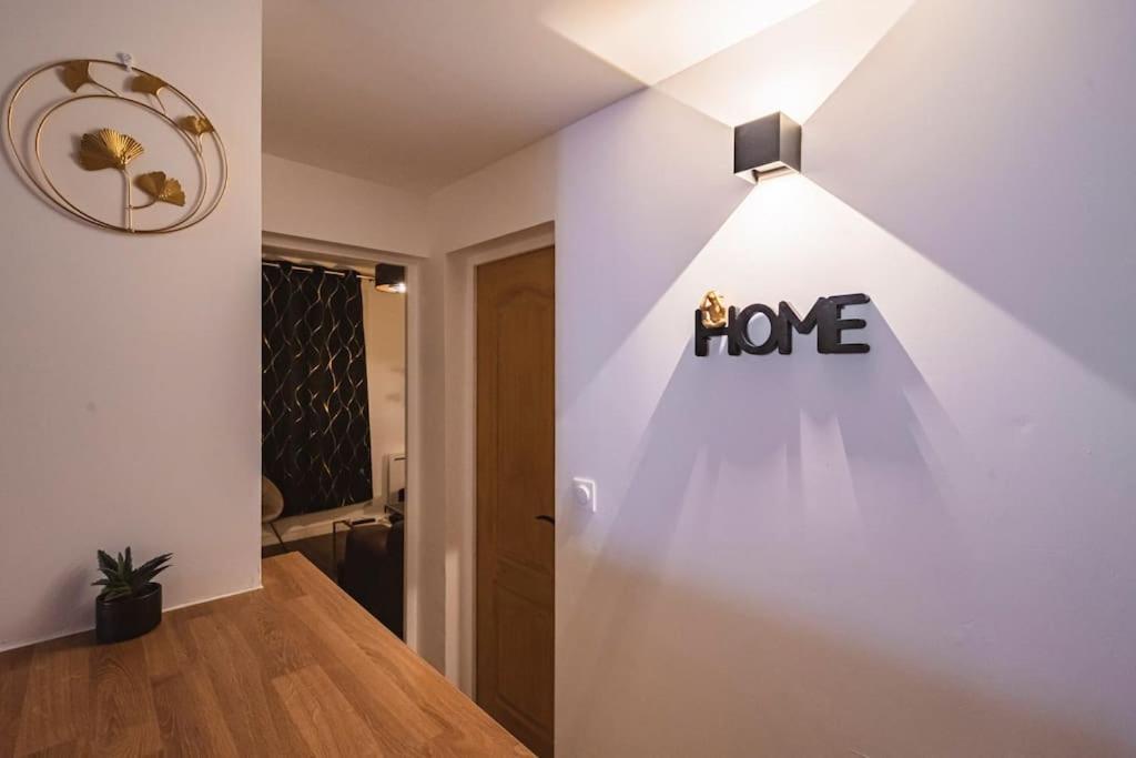 Apartamento La "Taniere" Pour 6 Personnes Isles-sur-Suippe Exterior foto