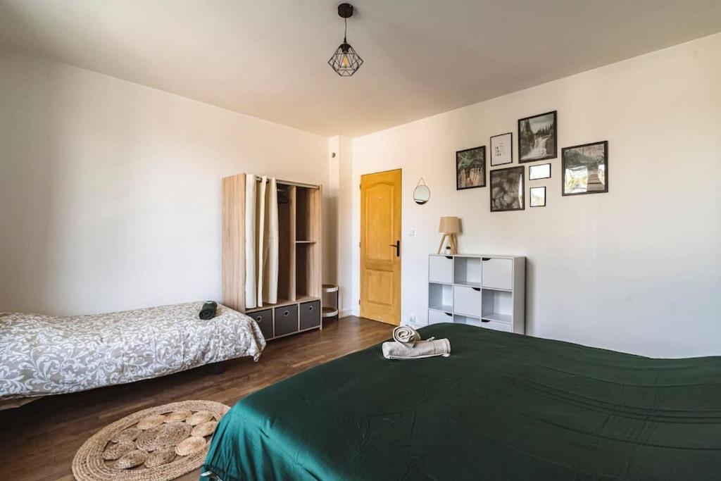 Apartamento La "Taniere" Pour 6 Personnes Isles-sur-Suippe Exterior foto